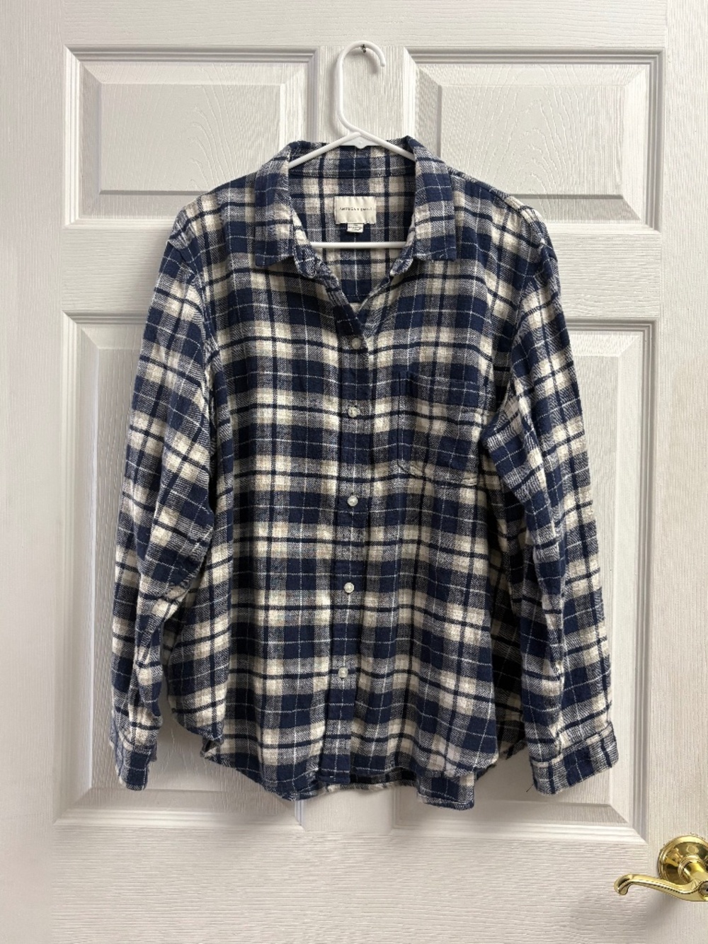 Women's American Eagle Blue Plaid Long Sleeve Button Down Shirt